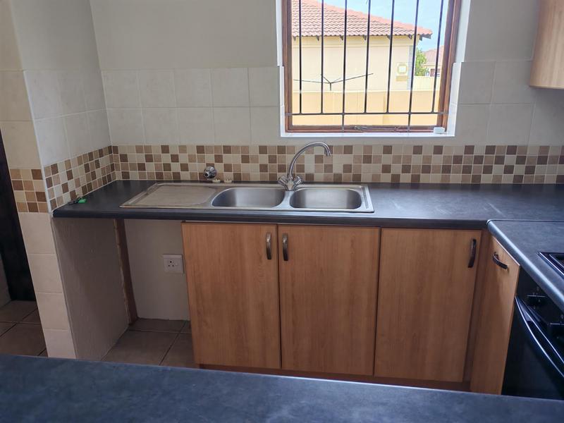 3 Bedroom Property for Sale in Sandbaai Western Cape